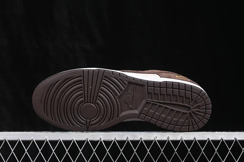 All Categories Nk SB Dunk Series Nk SB Dunk Low Low-top sneakers Nike SB Dunk Low Year of the Horse Brown Low-top casual sneakers IO4244-102